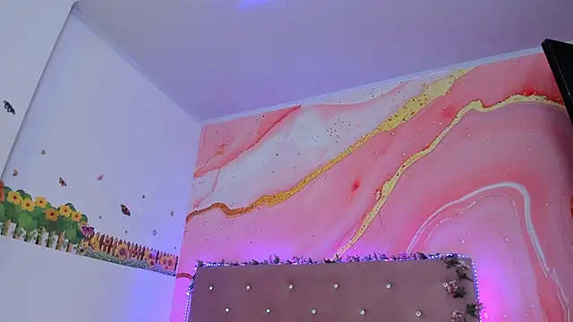 Snapshot of Daisy__rose chatting on 01-30-25, 11:11 Daisy rose online show from 01-30-25, 11:11