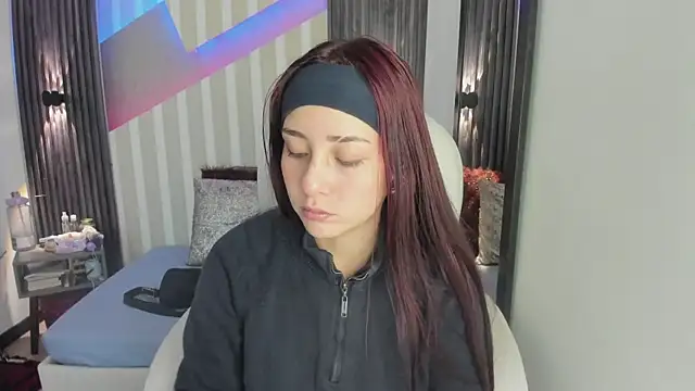 emily layton online show from 12-20-25, 03:41