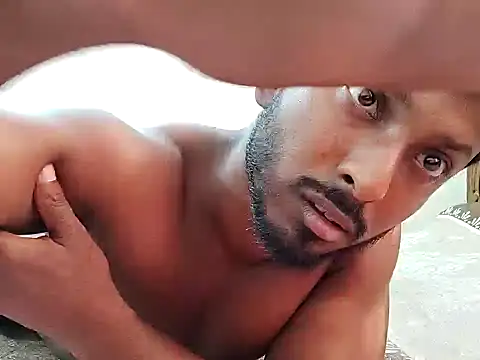 HunkyAriyan online show from 04-04-26, 09:07