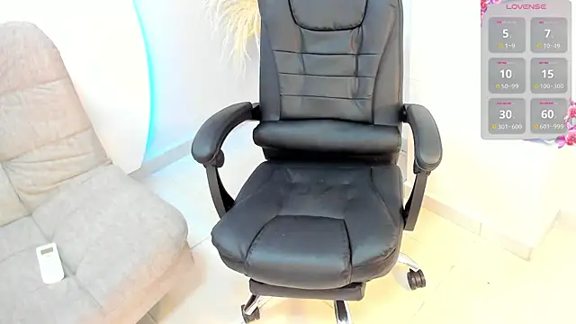 Ada Monroe10 online show from 09-17-25, 01:13