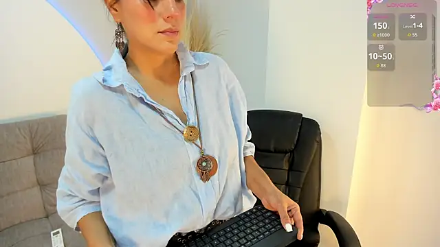 Ada Monroe10 online show from 09-24-25, 01:03