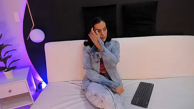 Ada Monroe10 online show from 03-05-26, 01:51