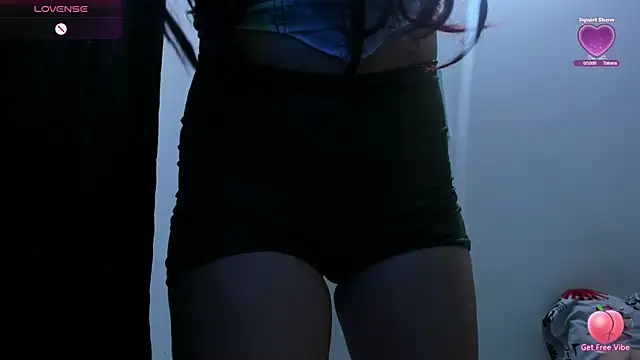 Snapshot of lana_sin chatting on 09-13-25, 04:01 lana sin online show from 09-13-25, 04:01