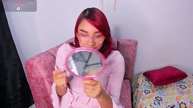 Snapshot of lana_sin chatting on 09-26-25, 06:28 lana sin online show from 09-26-25, 06:28