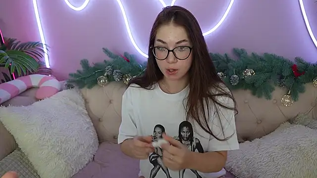 Snapshot of Sunny_Sweety chatting on 01-11-25, 05:10 Sunny Sweety online show from 01-11-25, 05:10