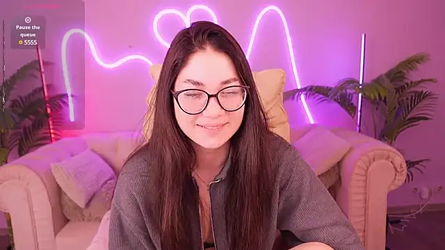 Snapshot of Sunny_Sweety chatting on 03-09-25, 04:16 Sunny Sweety online show from 03-09-25, 04:16