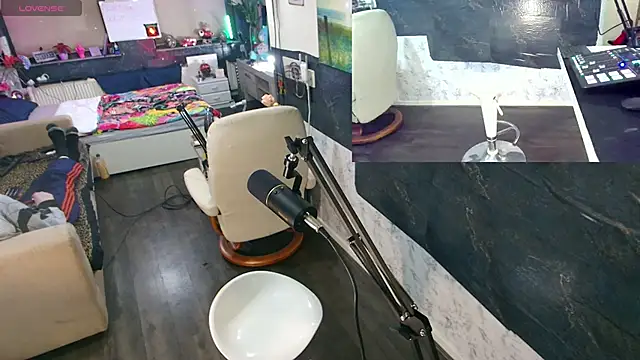 Doggyray44 online show from 12-20-24, 04:31