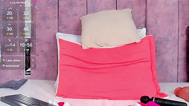 AshlieRoberts online show from 02-14-25, 05:57