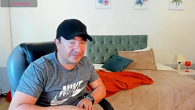 Snapshot of Sam_and_molly_ chatting on 02-01-25, 07:55 Sam and molly  online show from 02-01-25, 07:55