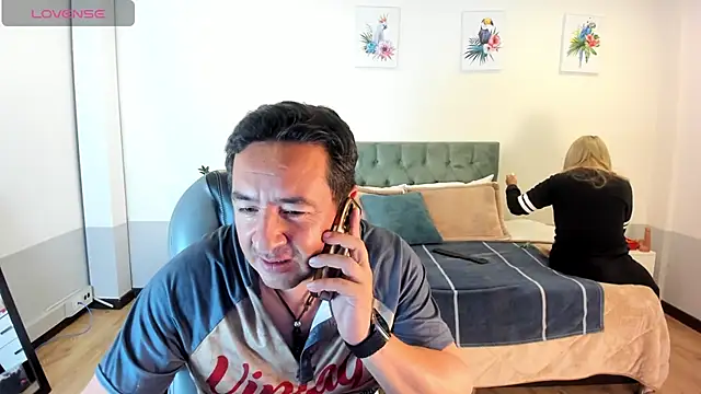 Snapshot of Sam_and_molly_ chatting on 02-02-25, 07:25 Sam and molly  online show from 02-02-25, 07:25