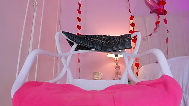 Snapshot of _bianca_18 chatting on 02-16-25, 03:27 bianca 18 online show from 02-16-25, 03:27