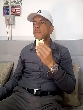 Snapshot of latinmartin73 chatting on 02-04-25, 12:40 latinmartin73 online show from 02-04-25, 12:40