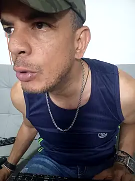 Snapshot of latinmartin73 chatting on 02-08-25, 12:49 latinmartin73 online show from 02-08-25, 12:49