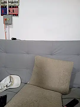 Snapshot of latinmartin73 chatting on 02-21-25, 02:06 latinmartin73 online show from 02-21-25, 02:06