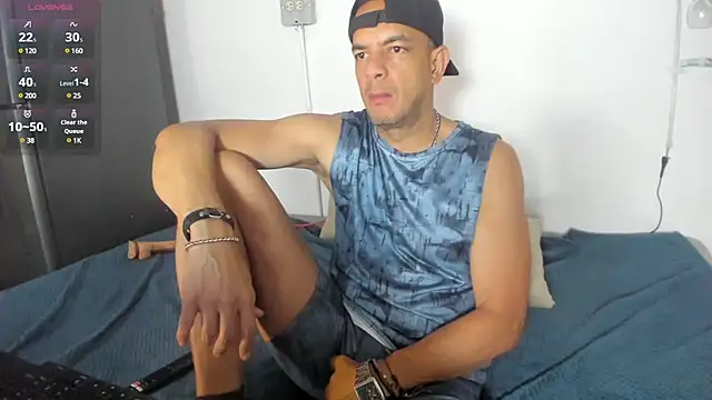 Snapshot of latinmartin73 chatting on 02-24-25, 11:52 latinmartin73 online show from 02-24-25, 11:52