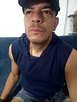 Snapshot of latinmartin73 chatting on 03-01-25, 02:44 latinmartin73 online show from 03-01-25, 02:44