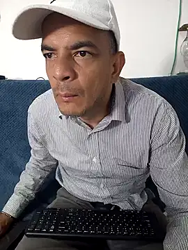 Snapshot of latinmartin73 chatting on 03-12-25, 12:42 latinmartin73 online show from 03-12-25, 12:42