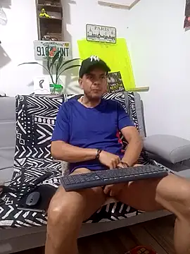Snapshot of latinmartin73 chatting on 09-13-25, 12:27 latinmartin73 online show from 09-13-25, 12:27
