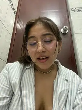 kittyfresita online show from 01-09-25, 07:52