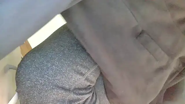 huzi518 online show from 03-08-25, 03:06