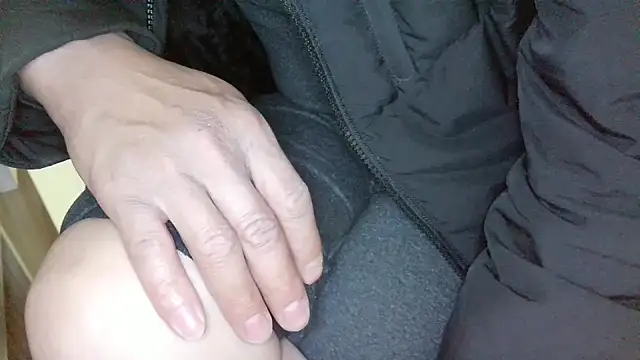 huzi518 online show from 03-09-25, 06:50