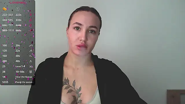 Stasia Queen online show from 12-11-24, 08:58