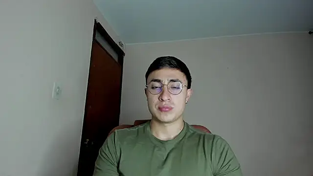 Leoknight online show from 03-11-25, 02:32