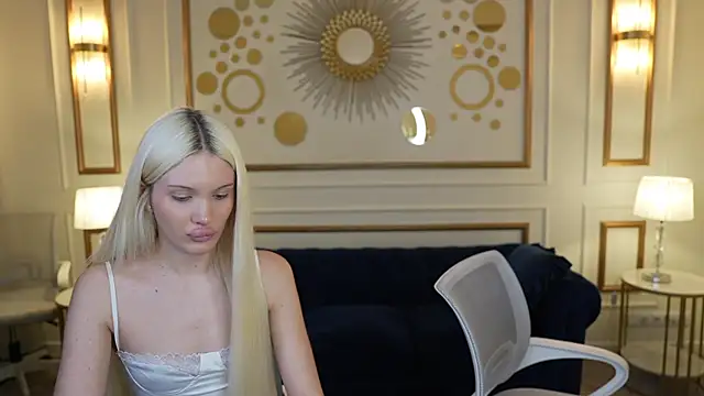 Michelle 054 online show from 11-07-25, 08:31