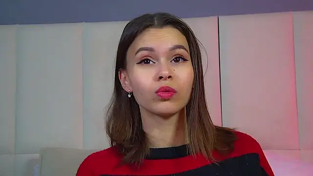 Snapshot of PollyLanders chatting on 02-08-26, 08:12 PollyLanders online show from 02-08-26, 08:12