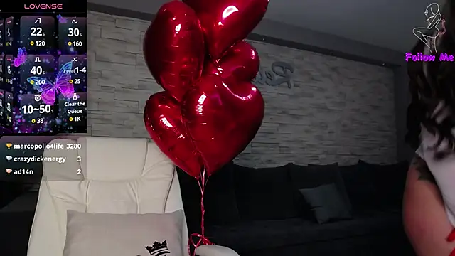 VictoriaMazze online show from 02-13-25, 04:00