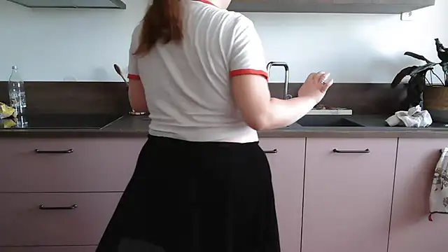 Maline26  online show from 09-12-25, 12:16