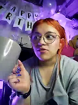 SophiaWeestt99 online show from 03-12-25, 10:37