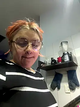 SophiaWeestt99 online show from 09-27-25, 10:59