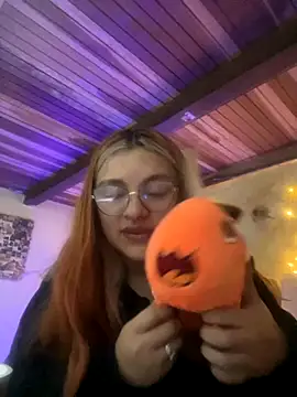 SophiaWeestt99 online show from 10-15-25, 03:28