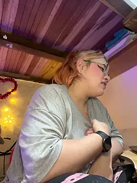 SophiaWeestt99 online show from 02-27-26, 03:39