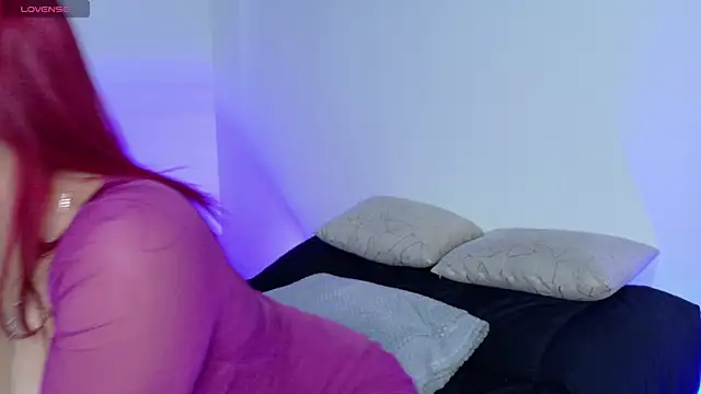 luccycollins  online show from 02-06-25, 02:15