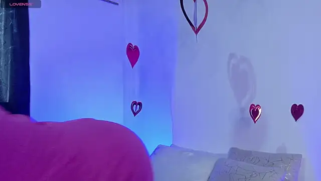 luccycollins  online show from 02-25-25, 02:11