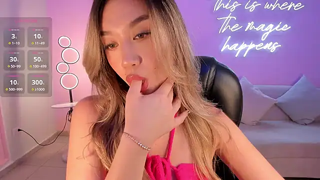 RebeccaHudson online show from 10-28-25, 07:05