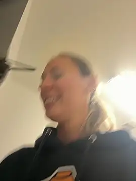 M1ssyk1ssy online show from 02-04-25, 10:02