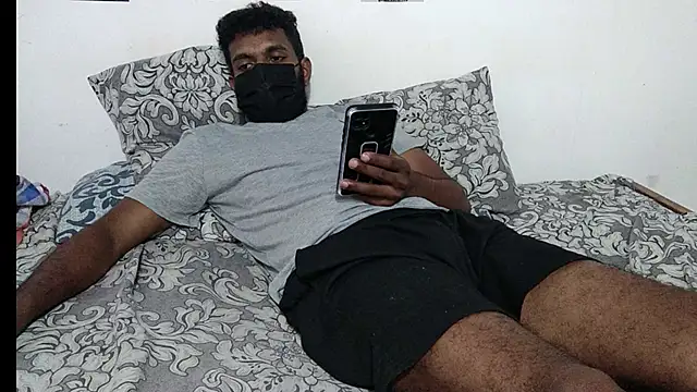 Snapshot of ALEX-BHASHI chatting on 01-26-25, 04:09 ALEX-BHASHI online show from 01-26-25, 04:09