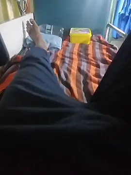 Snapshot of ALEX-BHASHI chatting on 10-26-25, 02:45 ALEX-BHASHI online show from 10-26-25, 02:45