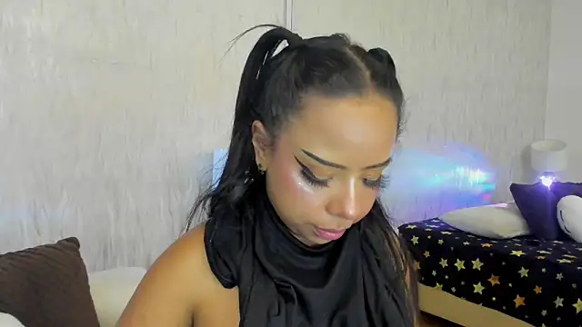 Snapshot of DafneMillers chatting on 12-18-24, 07:52 DafneMillers online show from 12-18-24, 07:52