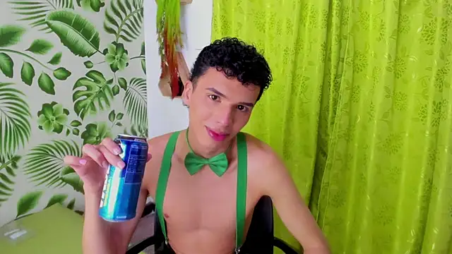 SEANTROYY online show from 03-18-25, 04:04