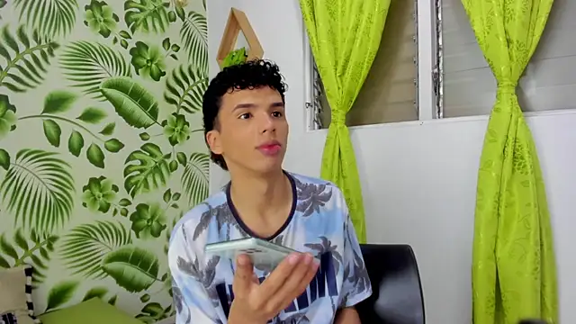 SEANTROYY online show from 03-19-25, 03:52