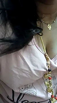 gaurika18 online show from 03-09-25, 11:46