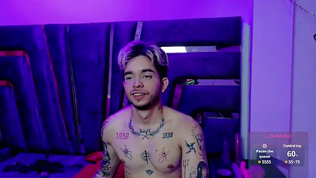 AliceandMax online show from 03-20-25, 08:19