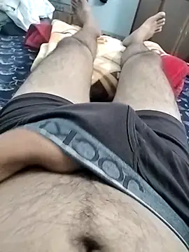 Snapshot of luckylads0037 chatting on 02-28-25, 05:48 luckylads0037 online show from 02-28-25, 05:48