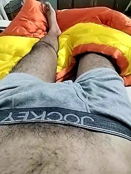 Snapshot of luckylads0037 chatting on 12-20-25, 05:31 luckylads0037 online show from 12-20-25, 05:31