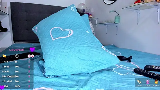 atenea 21  online show from 02-06-25, 01:38