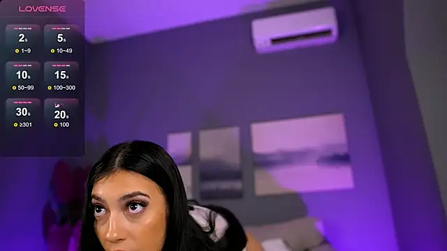 BetsyGonzale online show from 01-24-25, 07:41